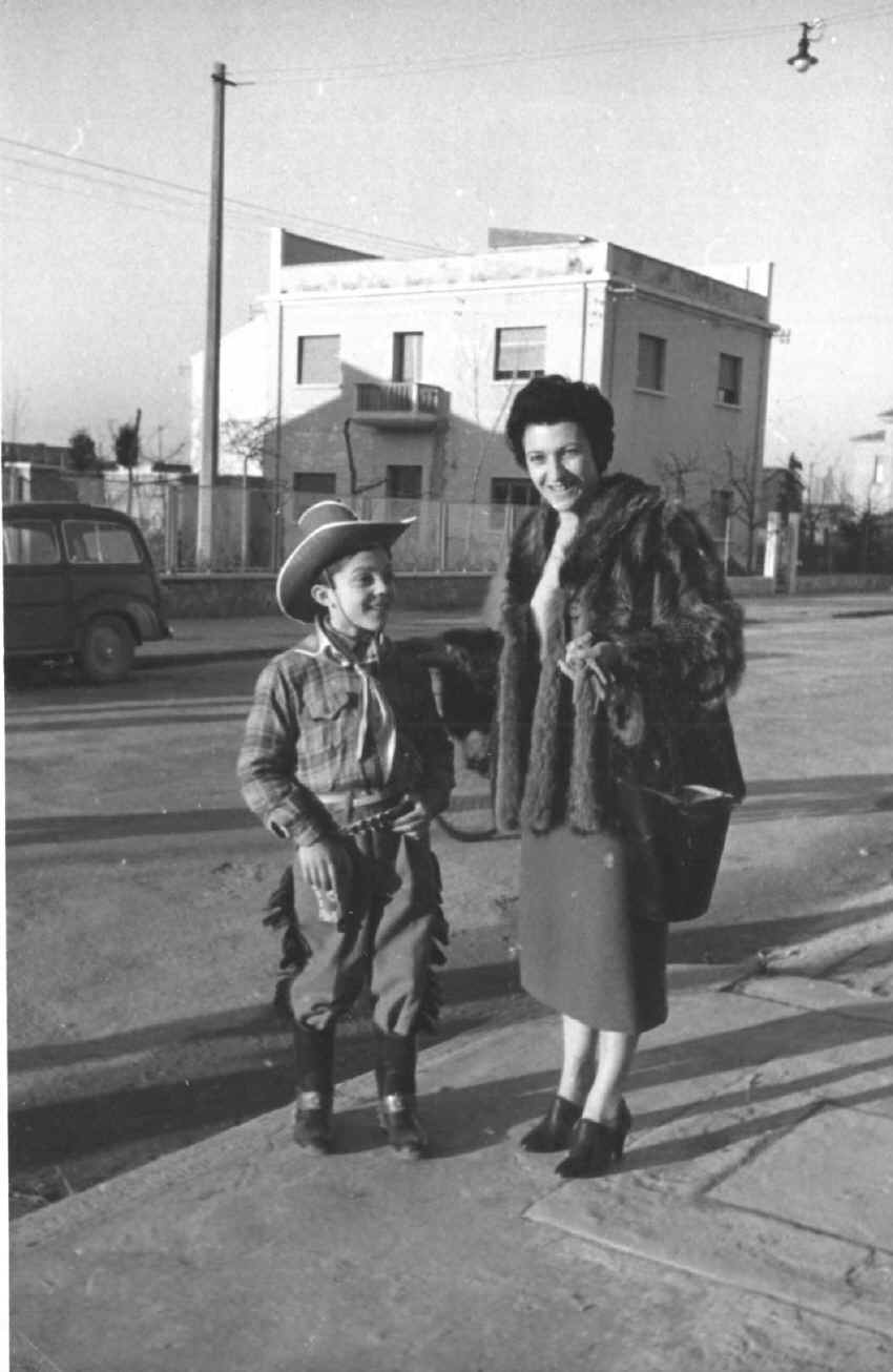 io-cowboy-e-mamma.jpg (97701 byte)