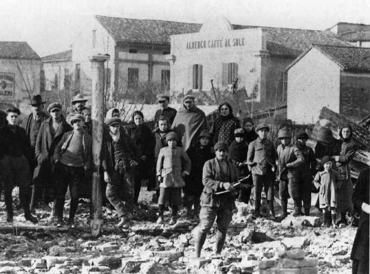 Teatro Calderoni (e' Baracò) 1924 dopo l'incendio